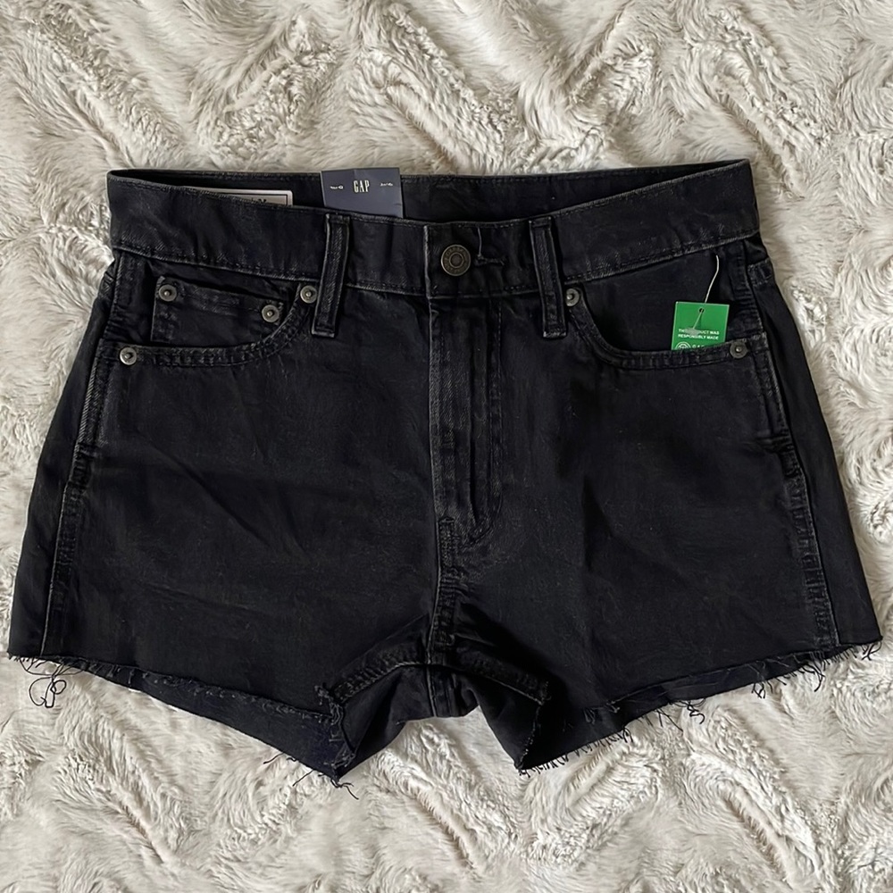 NEW High Rise Gap Shorts😍